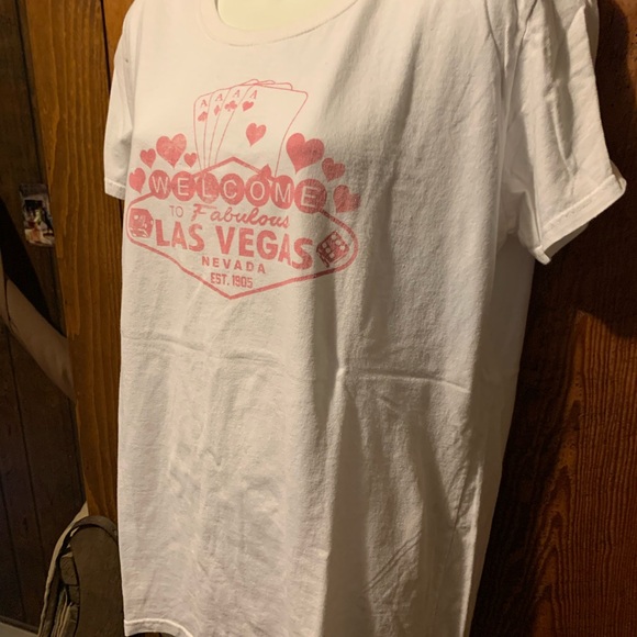 Graphic Tee - Picture 4 of 7